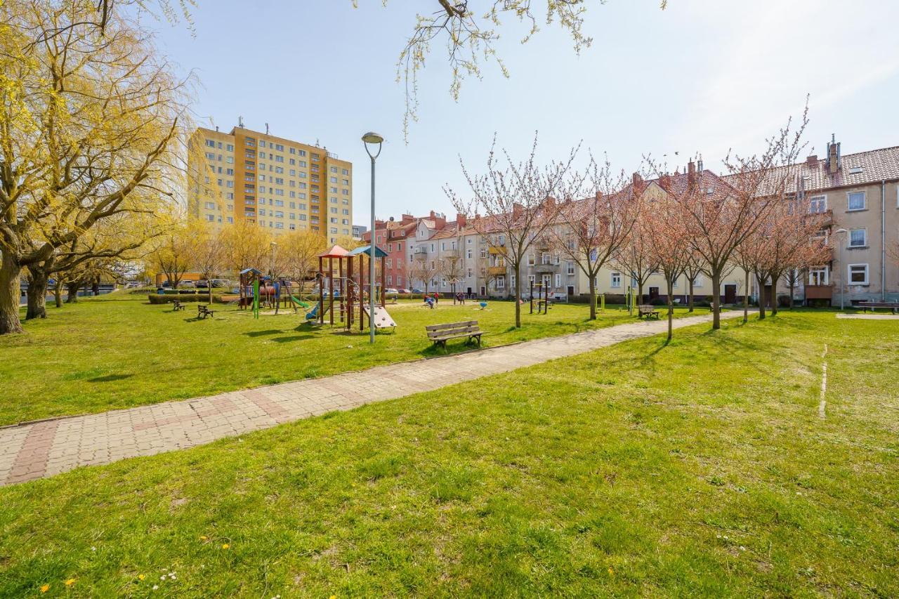 Klimatyczny Apartament Przy Bulwarze Optima Apartment Kolobrzeg Ngoại thất bức ảnh